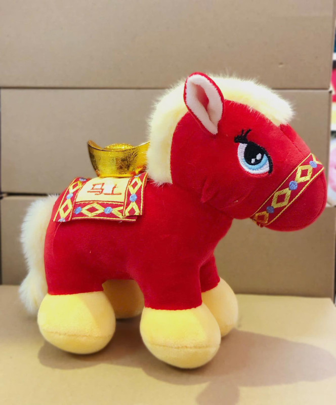 GẤU BÔNG NGỰA ĐỎ PHÚ QUÝ – LINH VẬT MAY MẮN CHO NĂM BÍNH NGỌ thumb