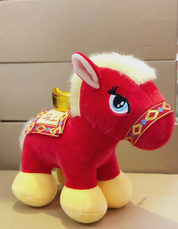 GẤU BÔNG NGỰA ĐỎ PHÚ QUÝ – LINH VẬT MAY MẮN CHO NĂM BÍNH NGỌ thumb