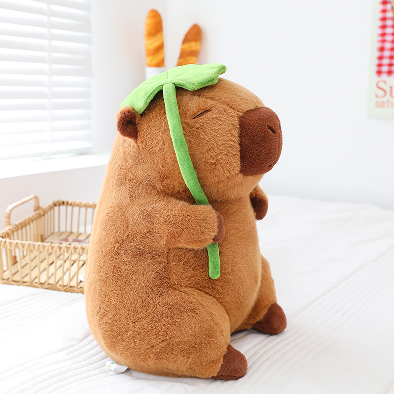 Gấu Bông Capybara Cầm Lá