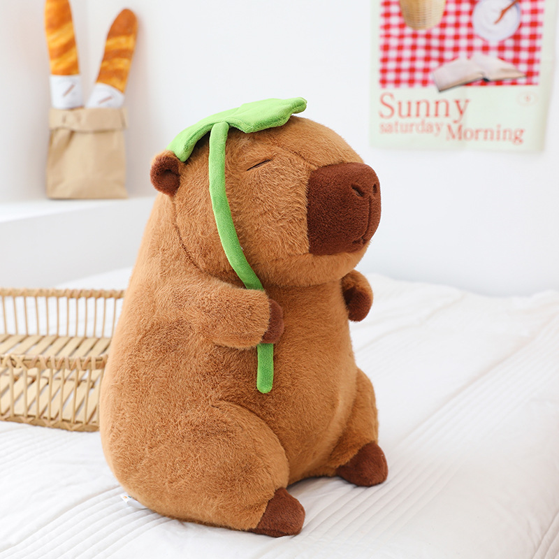 Gấu Bông Capybara Cầm Lá